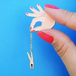 Shop Pin's Petite Chose Pin's